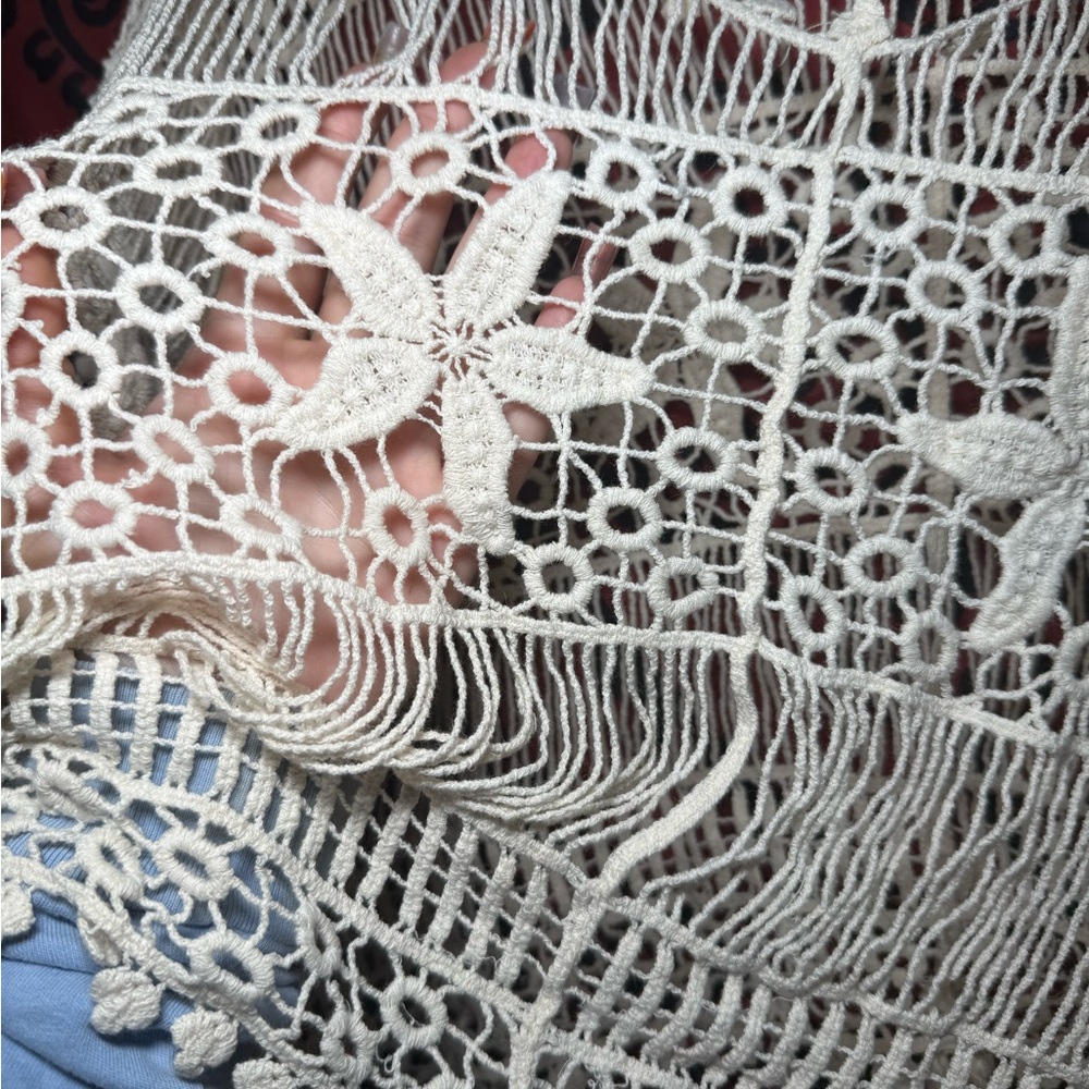 Elegant Crochet Lace Top - Picture 2 of 3